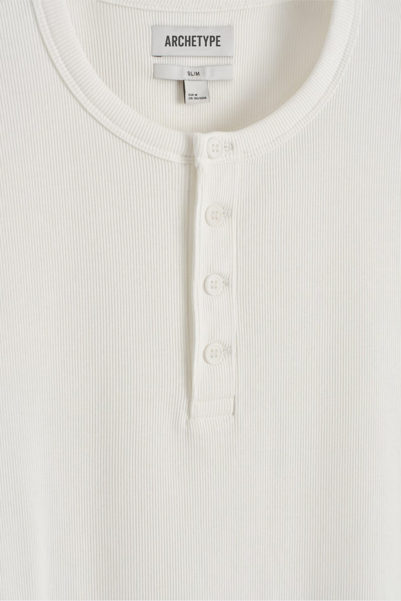 The Slim Crop Henley | White