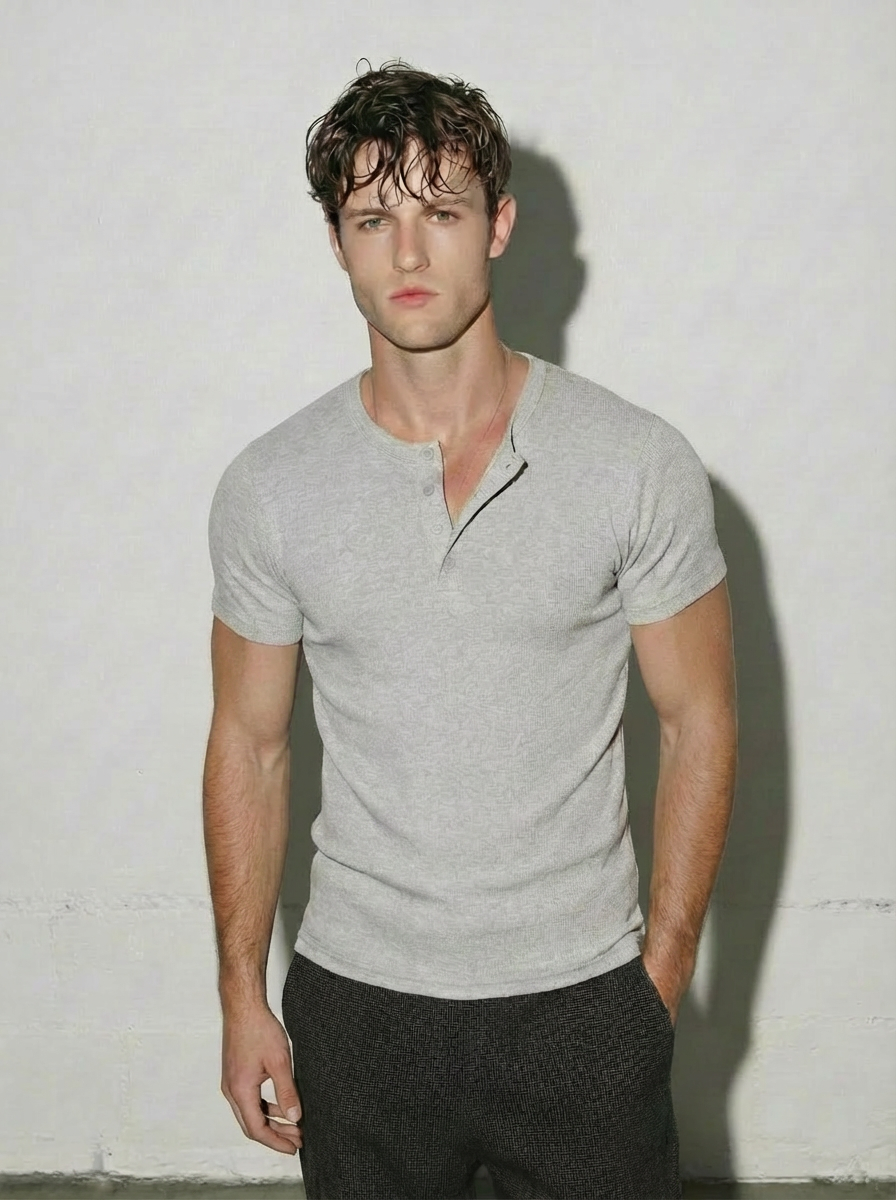 The Slim Crop Henley | Gray