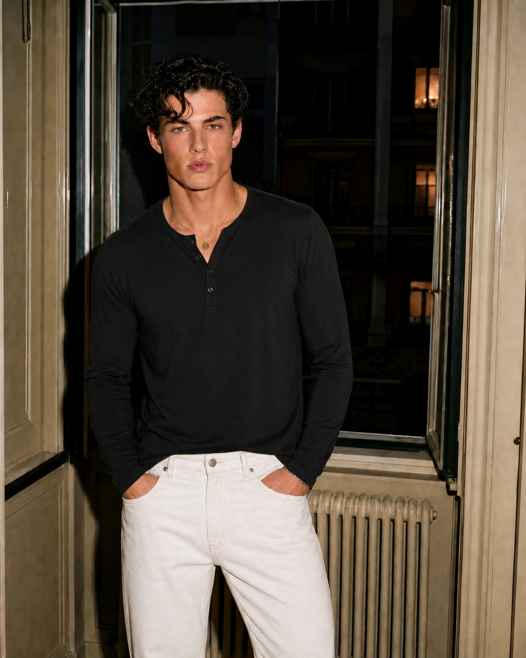 The Cashmere Blend Longsleeve Henley | Black