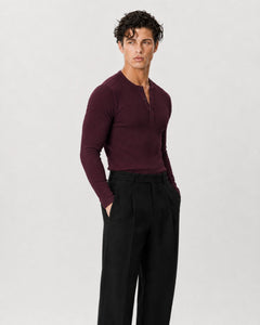 The Slim Crop Henley Longsleeve | Merlot