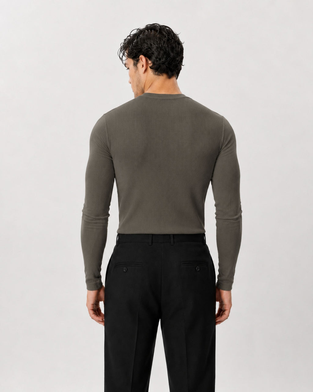 The Slim Crop Henley Longsleeve | Olive