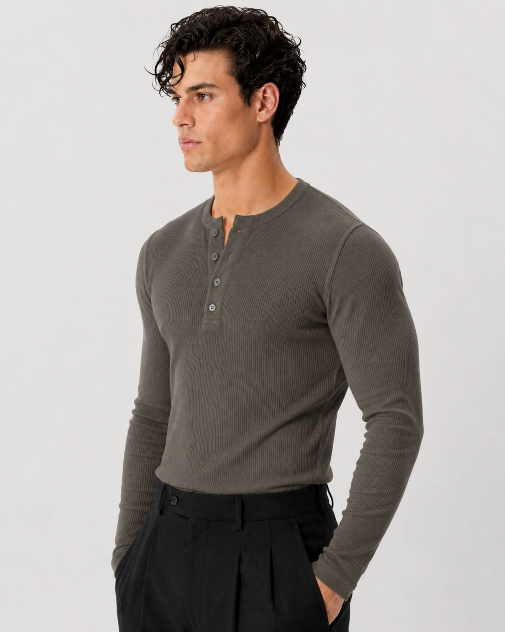 The Slim Crop Henley Longsleeve | Olive
