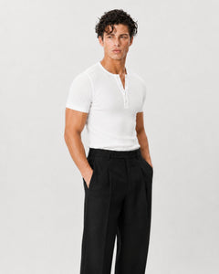 The Slim Crop Henley | White