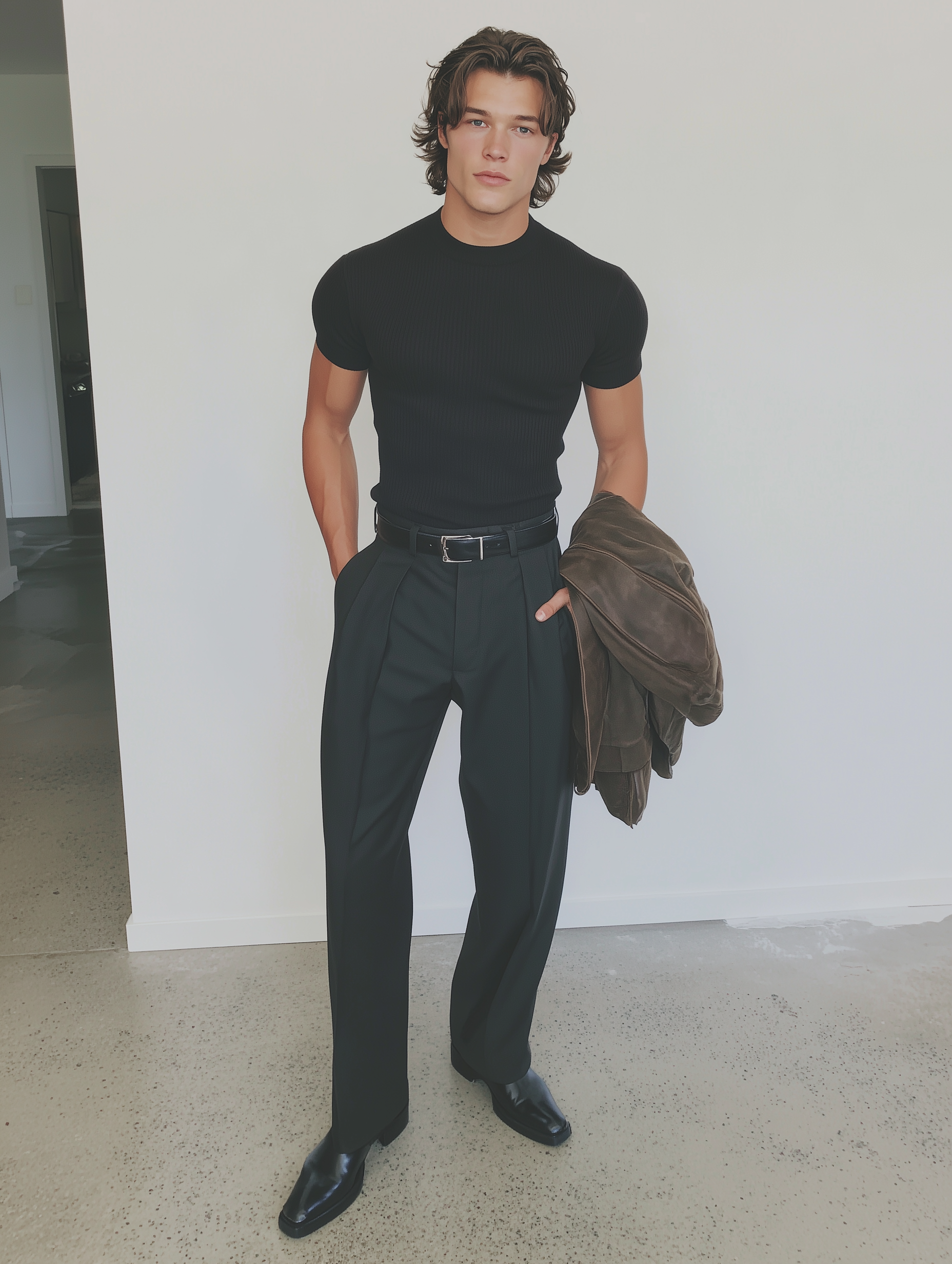 The Slim Crop Tee | Black