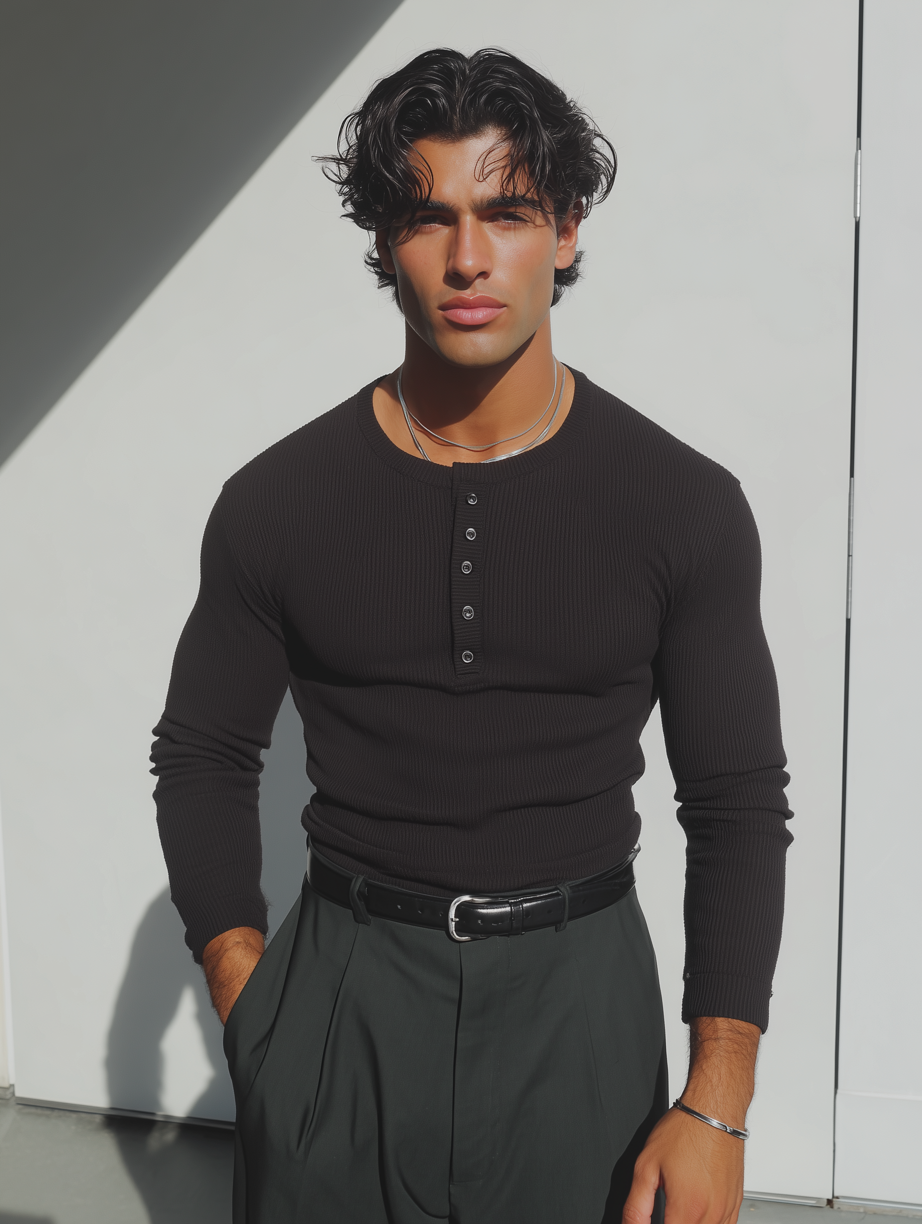 The Slim Crop Henley Longsleeve | Black